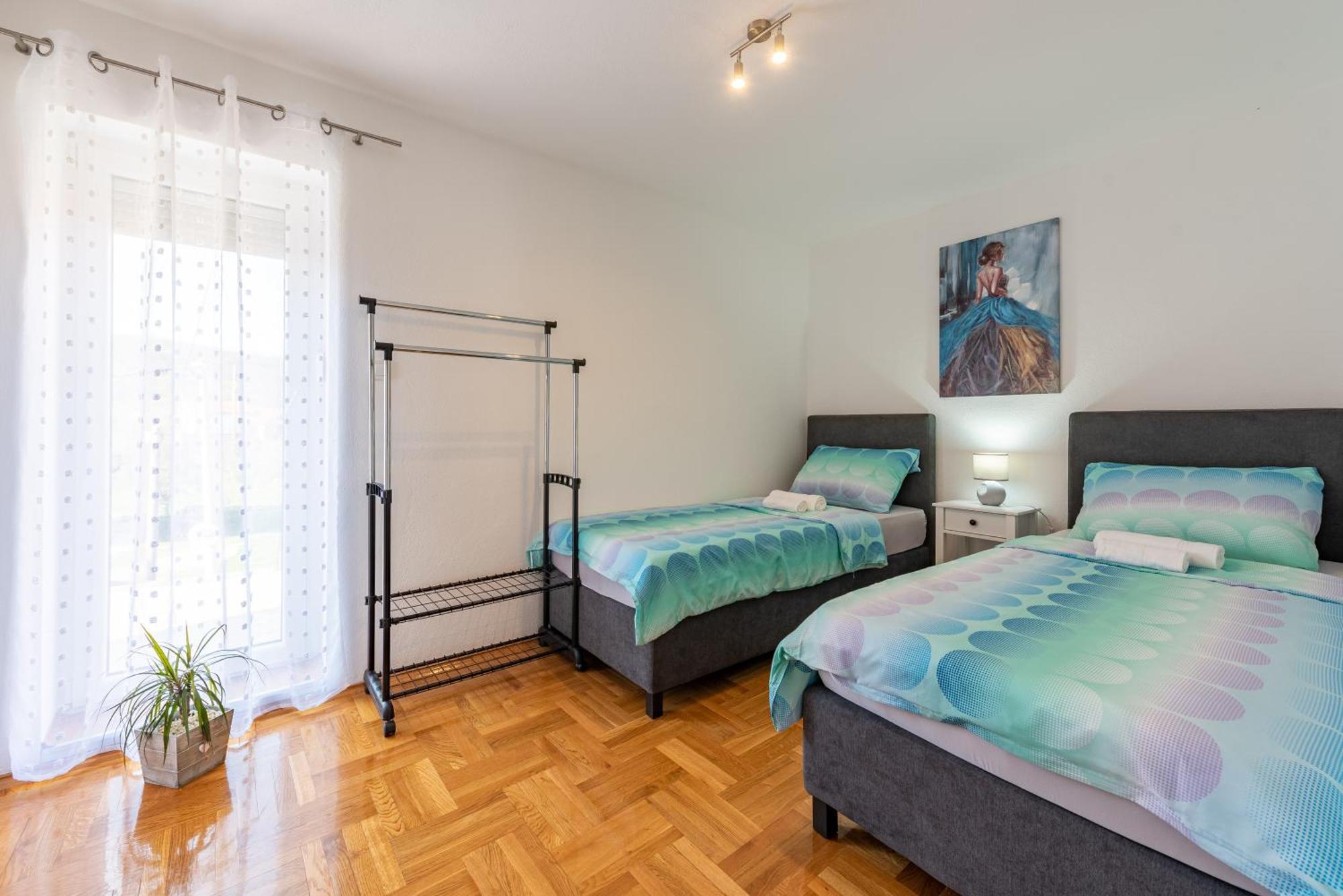 Apartman Toni Грачац Экстерьер фото