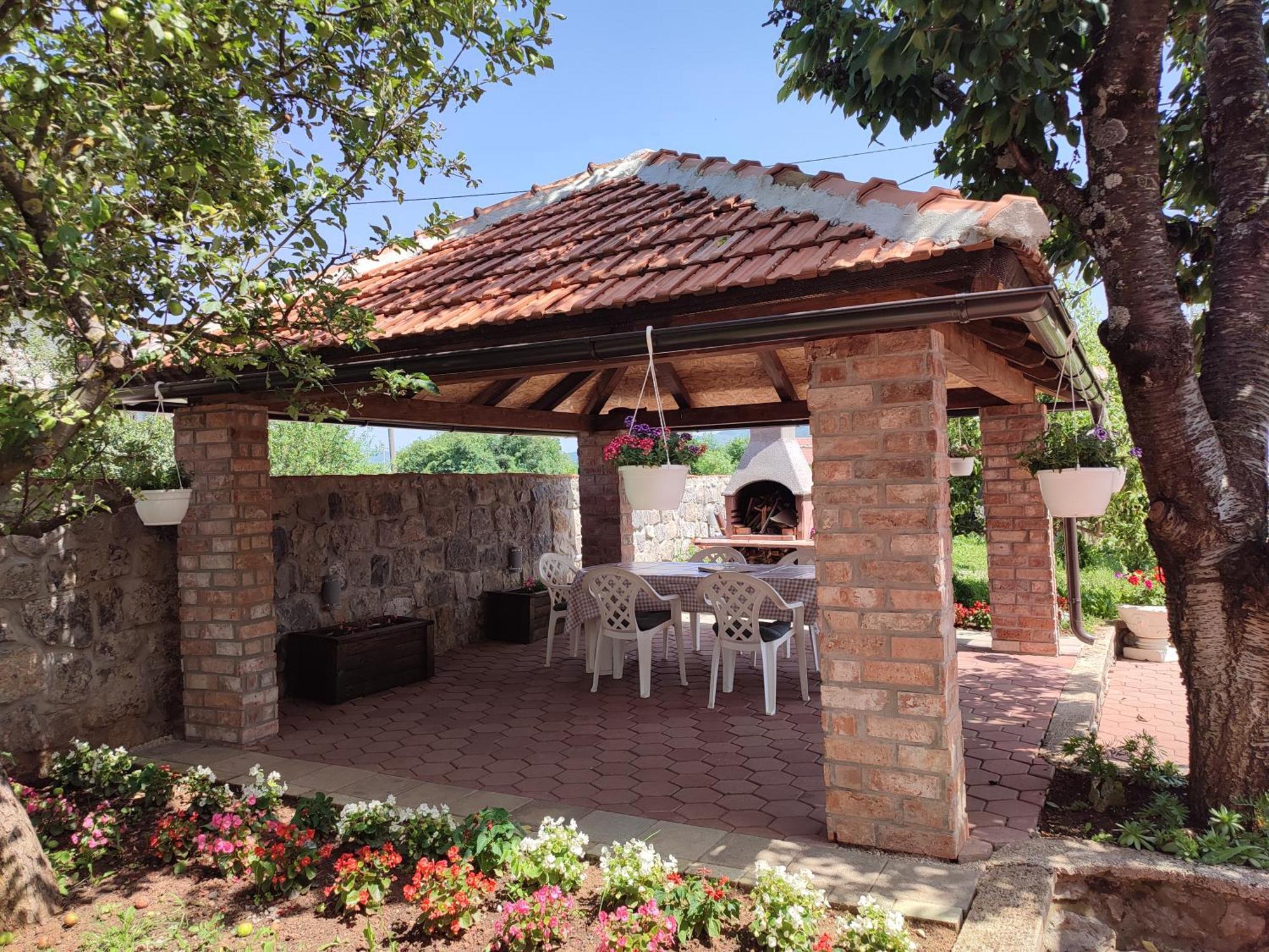 Apartman Toni Грачац Экстерьер фото